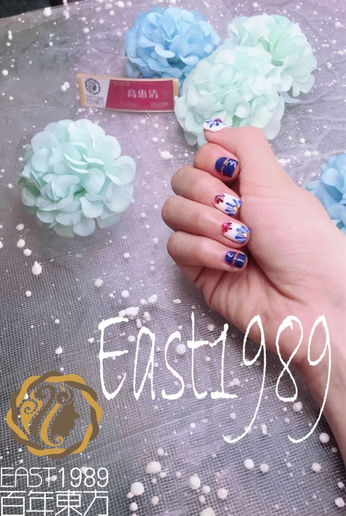  青花美甲怎么做？保定東方技工學(xué)校教你巧做美甲！