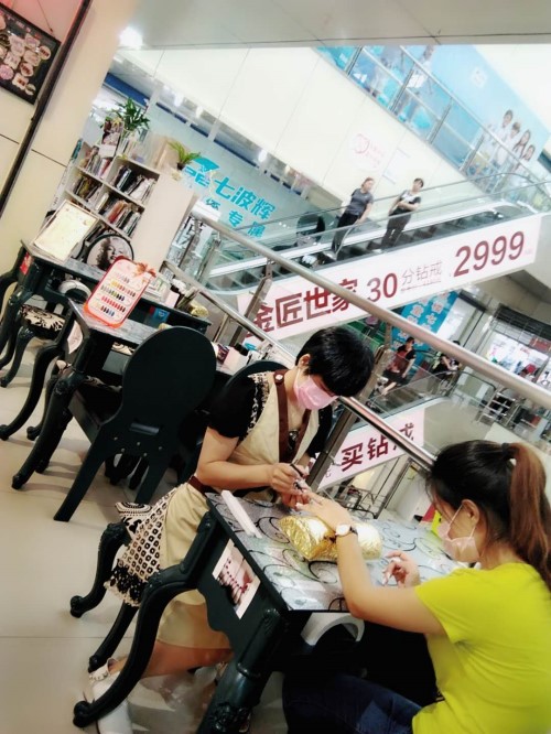 纖指圓夢(mèng)想！保定東方技工學(xué)校創(chuàng)業(yè)者——李丹！  