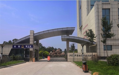  石家莊中英航空學(xué)校學(xué)費(fèi)貴嗎？   