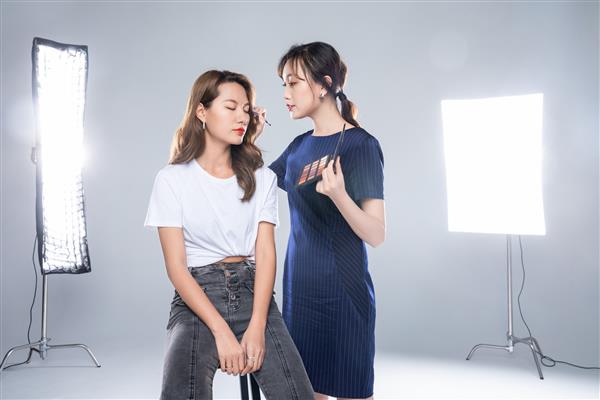 淄博哪里可以學(xué)習(xí)化妝？