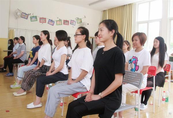 濰坊幼師學(xué)校哪個(gè)好？
