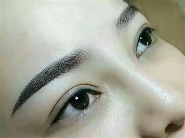 唐山于航美學(xué)形象設(shè)計培訓(xùn)學(xué)校紋繡課程包括哪些內(nèi)容？