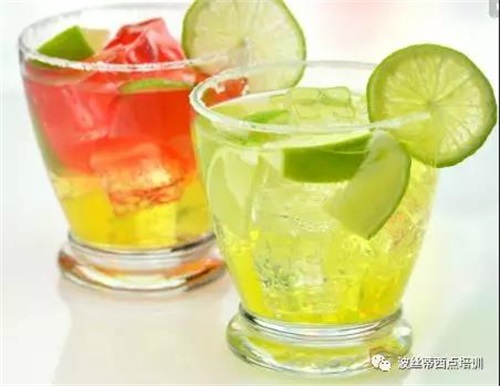 煙臺波絲蒂學校7月22日時尚冰品冷飲咖啡班開課啦！