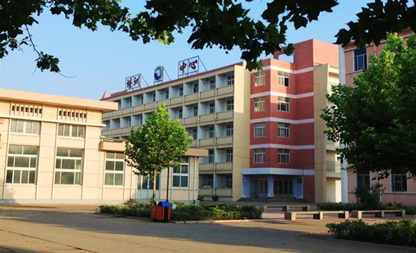 山東龍口礦業(yè)集團(tuán)高級技工學(xué)校的醫(yī)護(hù)專業(yè)能考執(zhí)業(yè)藥師資格證嗎？